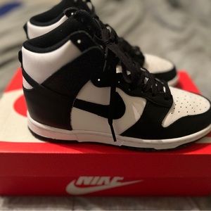 Nike dunk high panda